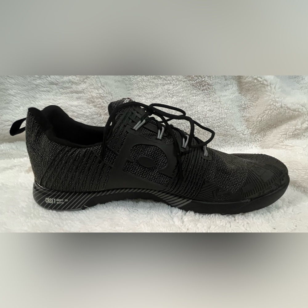Reebok Crossfit Nano Pump Mens  Size 11 - great cross fit shoe. Almost new cond.